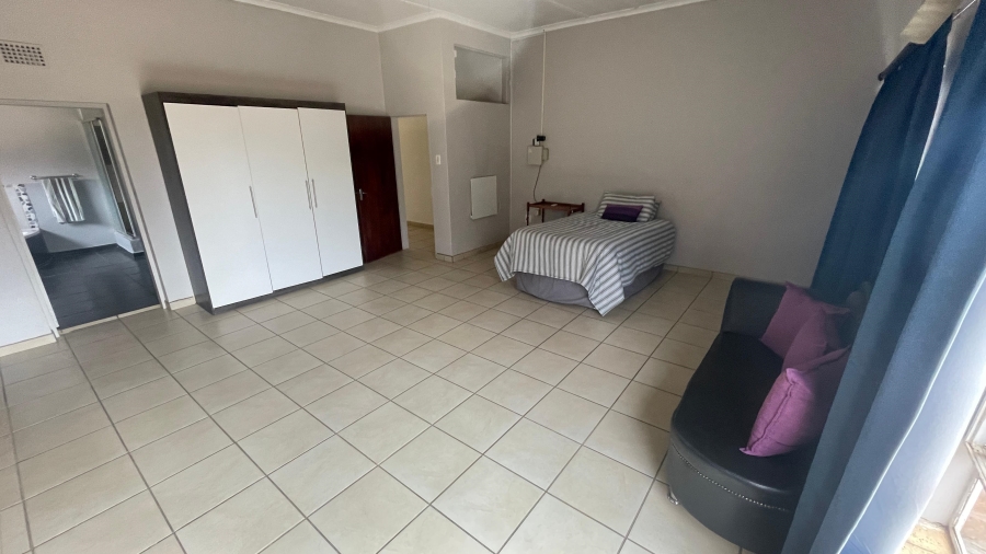3 Bedroom Property for Sale in Harpington A H North West